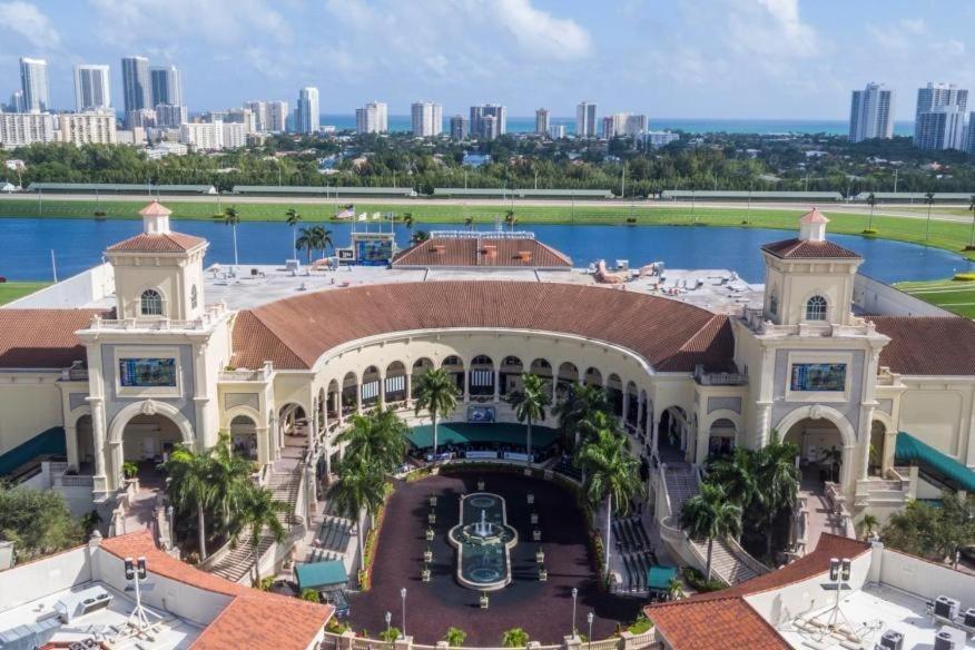 Hallandale Holiday Retreat Hollywood Boardwalk Холандейл Бийч Екстериор снимка